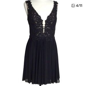 Sherri Hill Black Sequin Lace V-neck Bodice Open Back 4 Chiffon Skirt Dress mini